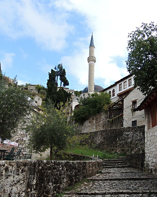 The road to Mostar2